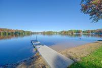 Diamond Lake Waterfront Cabin w/ Deck + Dock! - B&B Tustin