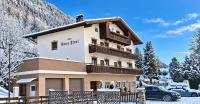 Haus Tirol Appartements - B&B Ried im Oberinntal