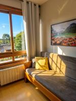 Apto Gramado a pé! Ar cond, Tv Smart, Wi-fi, Vaga! - B&B Gramado