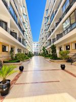 Idéal, 2 Chambres, 2 SDB, Fibre, IPTV, Parking privé , Salle de Sport - B&B Casablanca