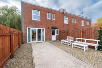 "Willow View" - Three Bedroom Streamside Home with Free Parking - Chambres d'hôtes Newton Aycliffe