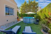 Casa con Piscina Privada y BBQ - Playa 12min a Pie - B&B Torrevieja