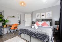 Trafford Centre Stylish Apt with Free Parking By Genesis Living - Ferienwohnung Irlam