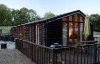 Stable lodge with Cosy Log Fire & Optional Hot tub - Bed and Breakfast Horspath