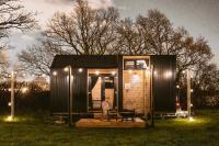 The Field View by Tiny Away - Bed and Breakfast Egerton