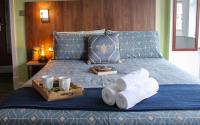 Victoria House - Deluxe Studios in Coventry City Centre, free parking, by COVSTAYS - Bed and Breakfast Coventry