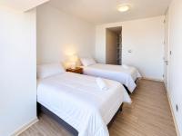 Depto 4 camas, 2 baños con tina, piso 22 - B&B Antofagasta