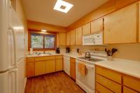 Quiet Unit w/ Golf Course & Mtn Views in Graeagle! - B&B Graeagle