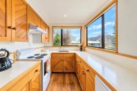 Manawaroto 3BR with Mountain & Lake Views - Sleeps 6 - Bed and Breakfast Lake Tekapo