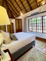 Family Room - Bush View
