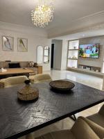 Stylish 3BR Family Only Apartment Moulay Ismail Tangier 10 min from the Beach - Chambres d'hôtes Tanger