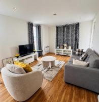 Luxury 2 Bedroom Flat Near MediaCity & City Centre - B&B Manchester