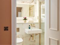 Arthur Suite