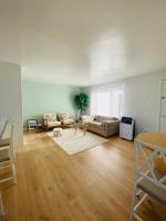 Cozy, cute and comfortable landing spot! - Ferienwohnung Page