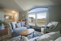 Serene Sequim Retreat w/ Deck: Pets Welcome! - B&B Sequim