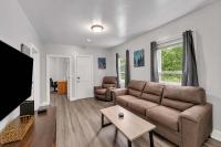 Pitcher's Paradise Apt 1-All Star Baseball Rentals - B&B Oneonta