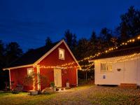 The Blomsholm Cabin - Bed Linen & Towels Included - B&B Strömstad