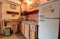 Walk to White River: Cozy Studio, Driftys Hideaway - Bed and Breakfast Cotter
