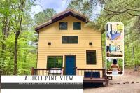 Romantic Couple's Getaway, Daybed swing - B&B Broken Bow