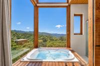 Banheira Com Vista e Teto de Vidro na Serra VST018 - Chambres d'hôtes São Paulo dos Pinhais
