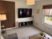 Cosy & Modern 2 Bed Apartment Sleeps 6 Watford - Bed and Breakfast Watford