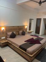 King Room with Balcony