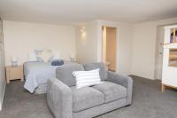 Esplanade Oasis with a Hot Tub - B&B Kaikoura