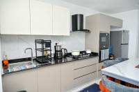 Apartment mit 1 Schlafzimmer, Balkon und Stadtblick