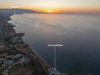La Casa di Mare, Luxury SeaFront Villa with Private Pool, Whirlpools & Sauna, By ThinkVilla - B&B Skaléta
