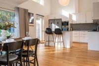 2BR Scandinavian Villa 20 Min to Stockholm - B&B Huddinge