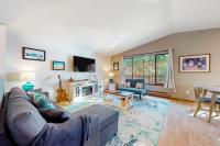 Tahlequah Inn - B&B Grapeview