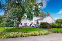 Benton Farmhouse - B&B Penn Yan