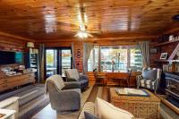 Seneca Lake Log Cabin - B&B Dundee
