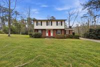 5BR Woodland Retreat on 7 Acres with a Pond - B&B North Augusta