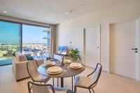 Seascape Heights - Apartment with Unrivalled Views - B&B San Julian's