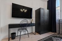 One-Bedroom Deluxe Apartment