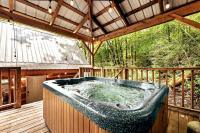 Creekside Retreat, Near Dollywood, 1mi 2Pkwy - B&B Sevierville