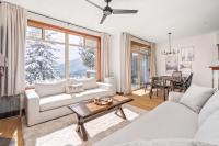 Bluffs - Luxury 2 Bed Ski in Ski out - Views! - Bed and Breakfast Whistler