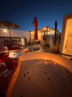 Sunshine Rooftop with Private Terrace & Outdoor Bathtub - B&B Essaouira