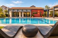 The Royale Stays - Apartment with Pool & Gym near Fourways Mall and Hospital - Chambres d'hôtes Centane