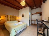 Posada Costa del Sol - B&B Colón