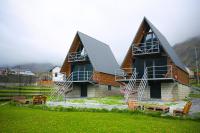 Kazbegi Harmony Cottages - B&B Stepantsminda