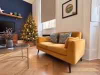 6 Wye Valley Chambers - Central Location - Shared Courtyard Garden - Parking Space - Dog Friendly - Chambres d'hôtes Ross on Wye