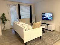 Panda Brickyard King and Twin with Hot Tub and Gym - B&B Salt Lake City