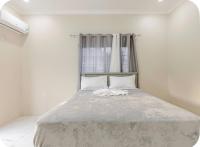 WaveCrestResortRaceCourse - Bed and Breakfast Oracabessa