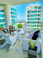 Beachfront 3-Bedroom Apartment, 5 min to Airport - Ferienwohnung Cartagena