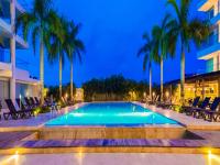 Beachfront 3-Bedroom Apartment, 5 min to Airport - Ferienwohnung Cartagena