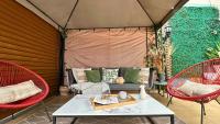 Casa Bellido Miraflores - Hotel & Terrace - Shared Kitchen and Hot Water - B&B Lima