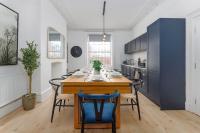 Flatzy - City Centre Mansion 2, Sleeps 22, 4 Baths - B&B Liverpool