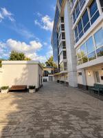 Elegant Studio with Panoramic Windows - Chambres d'hôtes Chişinău
